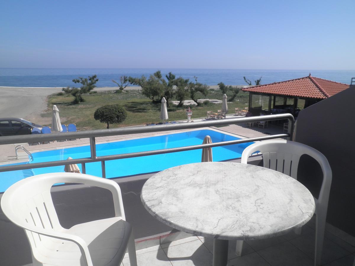 Haridimos Apartments Tavronitis Buitenkant foto