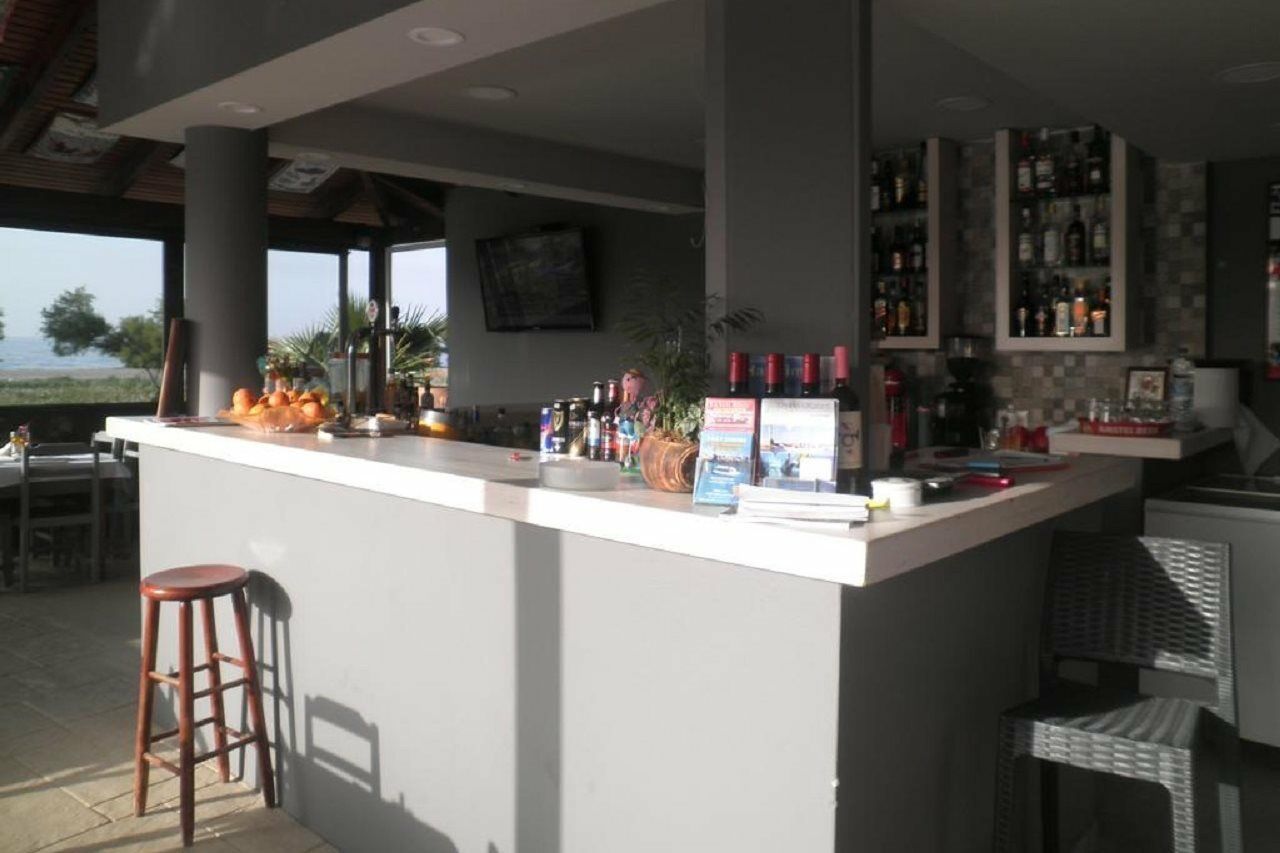 Haridimos Apartments Tavronitis Buitenkant foto